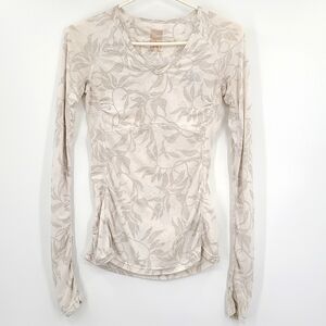 The North Face Small cream gray logo v neck long sleeve lightweight under shirt